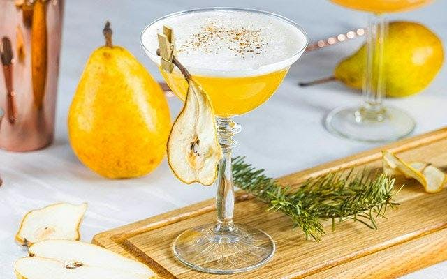 Pear and gin cocktail recipe