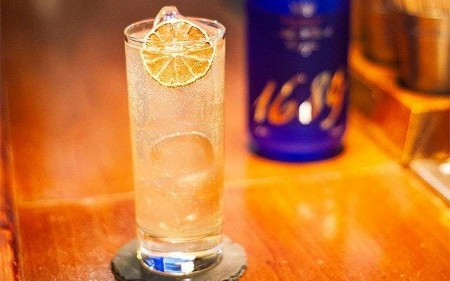 Dutch gin cocktail recipe with gin and cointreau