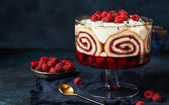 Raspberry Gin Trifle.jpg