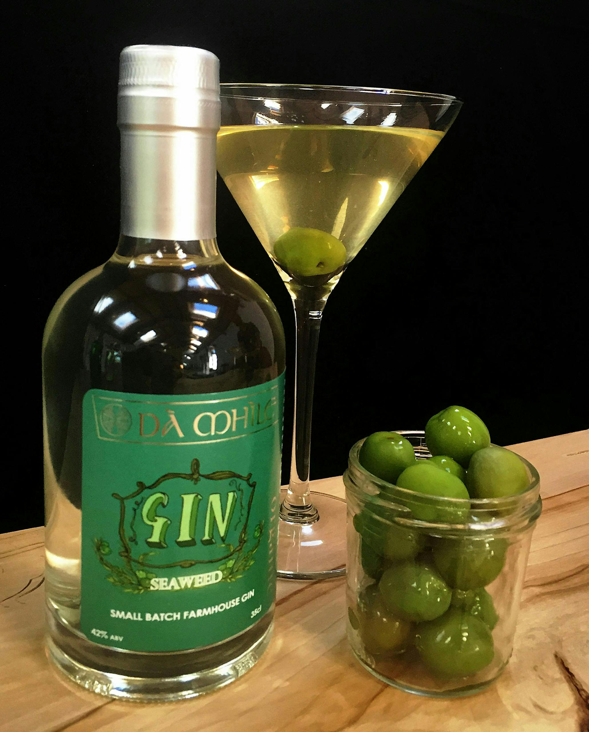 Cocktail of the Week: Da Mhile Distillery's Dirty Martini and its Wilde imagination
