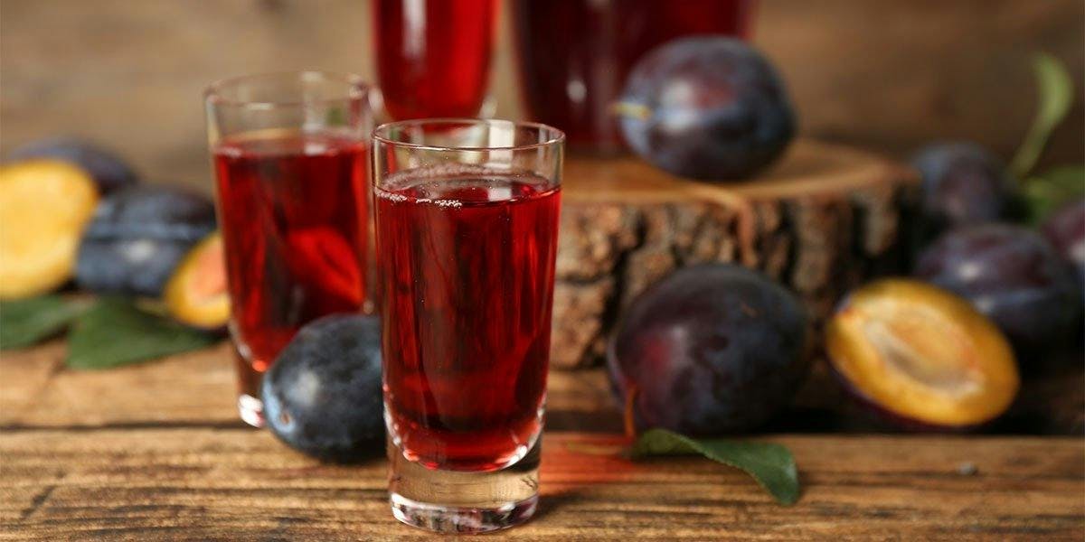 How to make homemade damson gin in three easy steps!