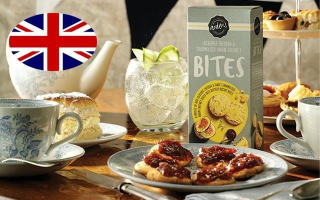 Ardens cheddar and onion bites and a G&T