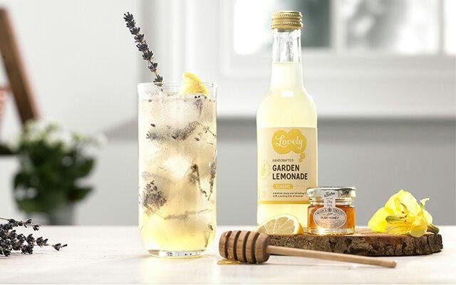 Honey, lemon & Lavender cocktail