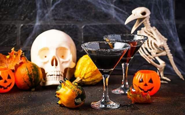 black martini halloween cocktail recipe