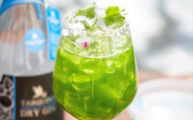 green gin cocktail