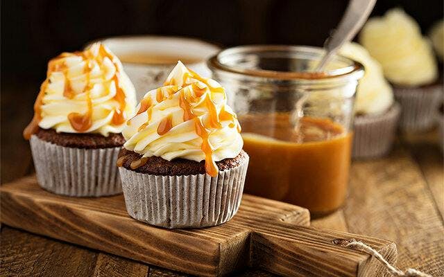 Gingerbread cupcakes with toffee gin icing and salted caramel! Get the recipe &gt;&gt;