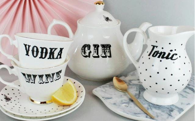 Gin, wine, vodka tea set