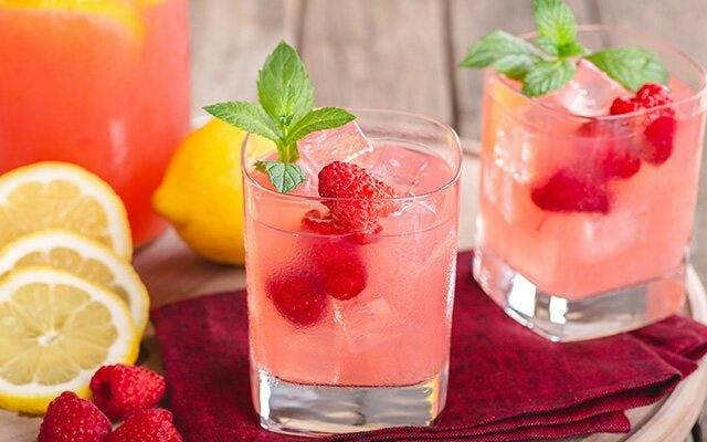 Homemade raspberry gin recipe!
