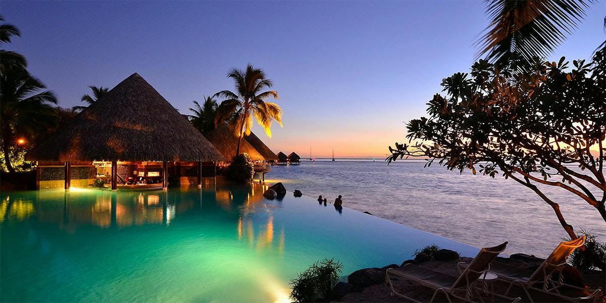 Have we found the 15 most incredible pool bars in the world?