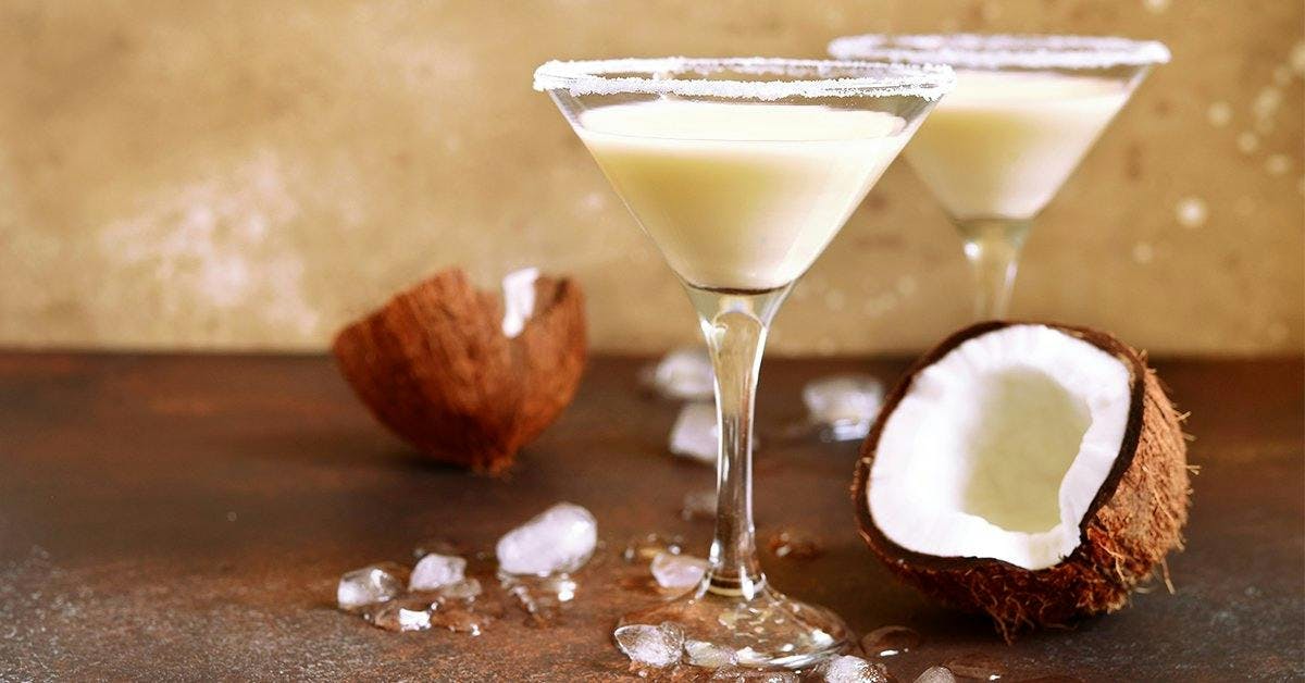 This almond, chocolate & coconut cocktail is the perfect summer treat!