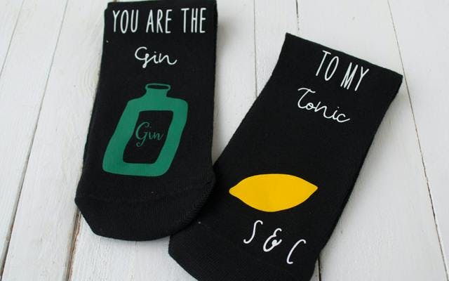 personalised+gin+and+tonic+socks.png