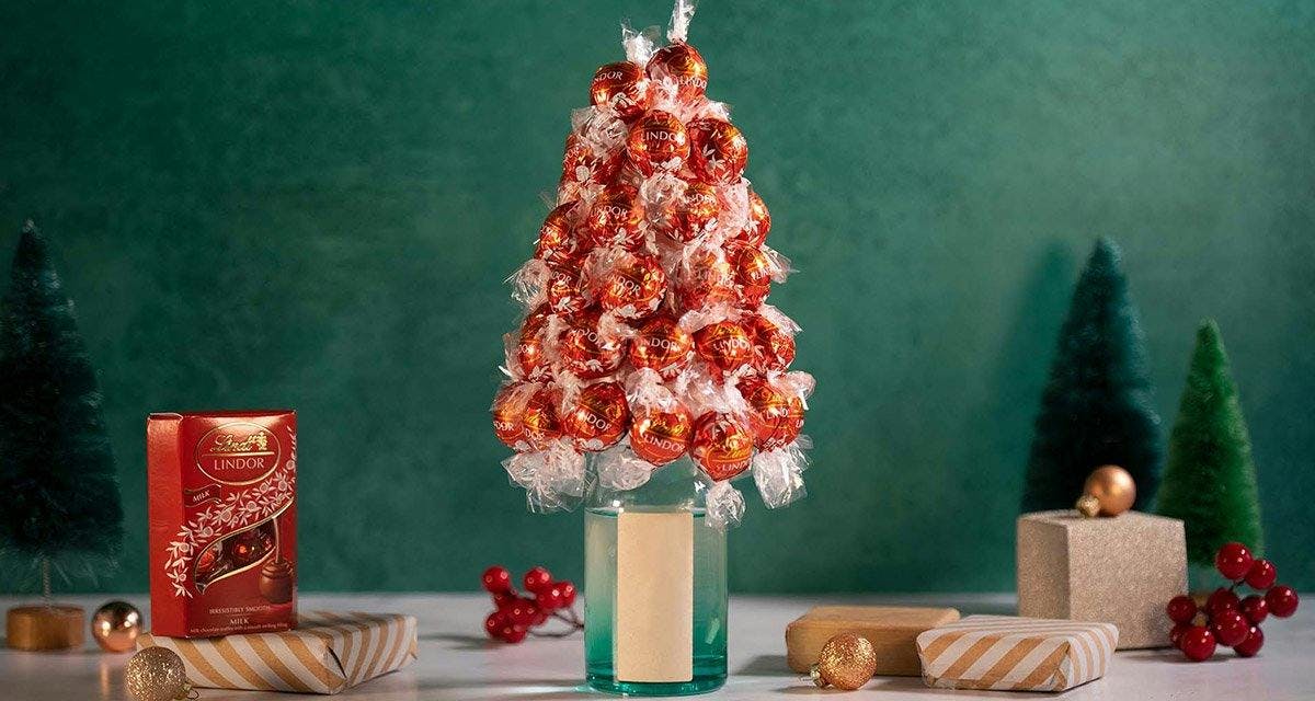 Make the ultimate LINDOR and Gin Chocolate Christmas Tree centrepiece for your festive table!