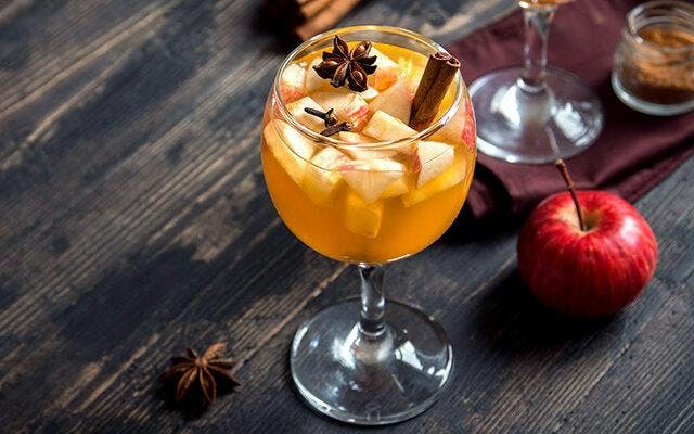 autumn-apple-gin-cocktail.jpg