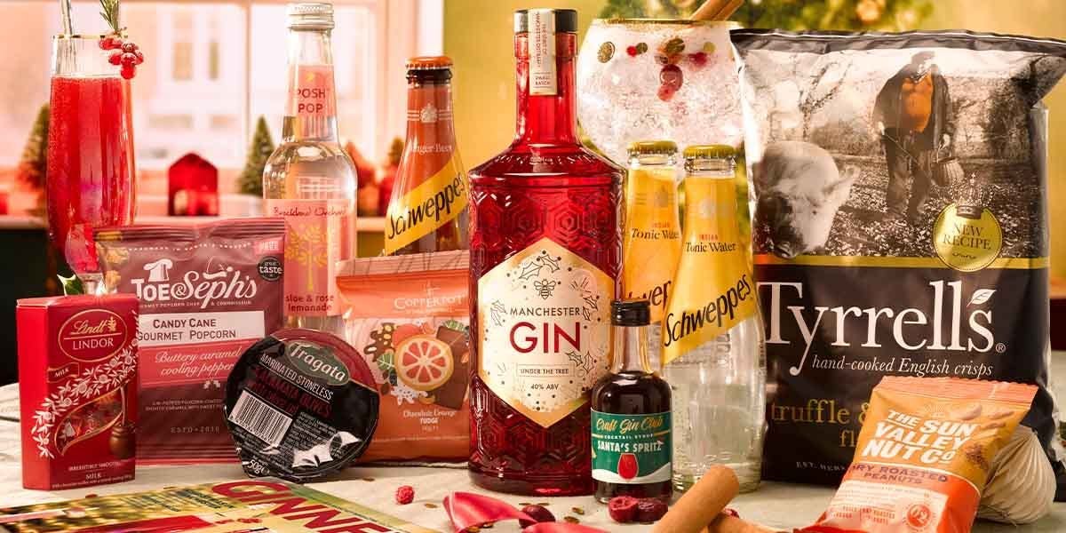 Craft Gin Club's December 2023 Gin of the Month box is SO festive! 