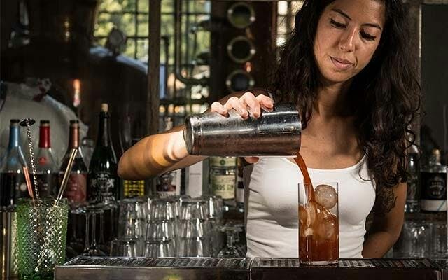 craft-gin-club-mixologist-bartender-maria-viera.jpg