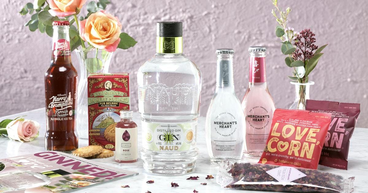 What's inside February's Gin of the Month box?!
