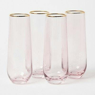 Stemless pink champagne glasses