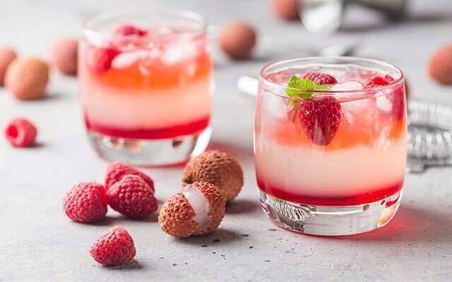 lychee-raspberry-gin-smash-cocktails.jpg