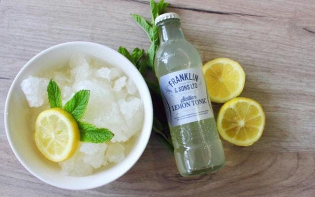 Beat the heat with this ridiculously refreshing gin & tonic granita