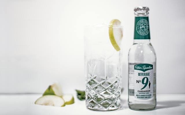 High definition gin and tonic with peter spanton no.9 tonic water
