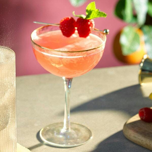 Limoncello cocktail recipe with raspberry