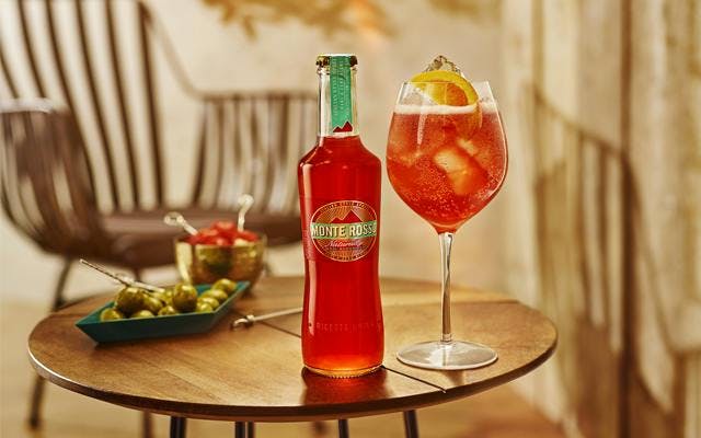 Monte Rosso Drink Perfect Serve