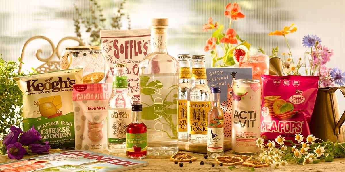*Spoilers!* Craft Gin Club's August 2023 Gin of the Month box is here!