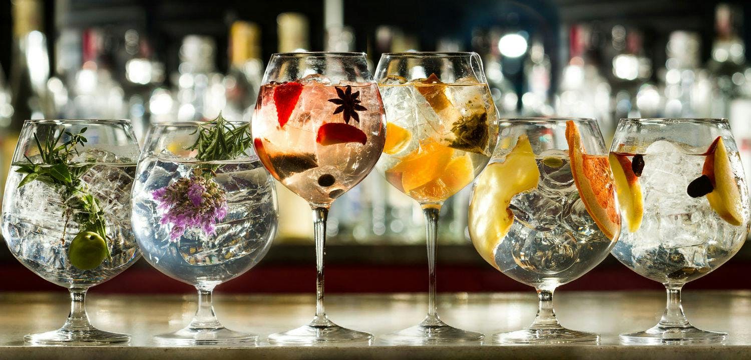 A GINcredible guide to hosting your own gin party