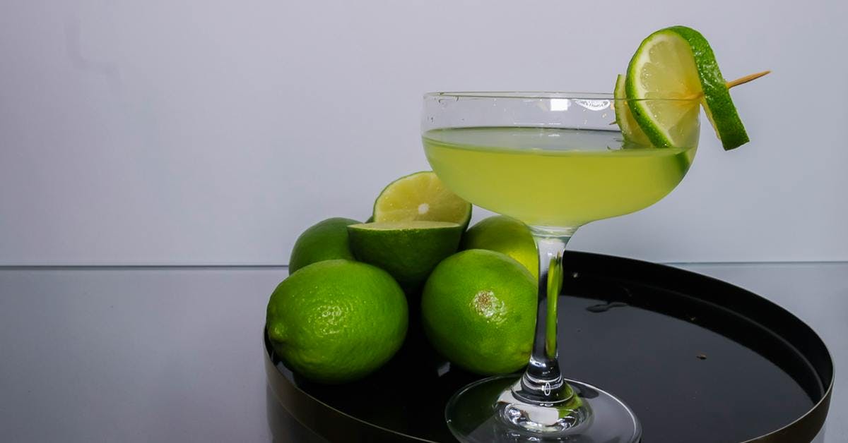 Easy+to+make+Gimlet+Cocktail (1).png