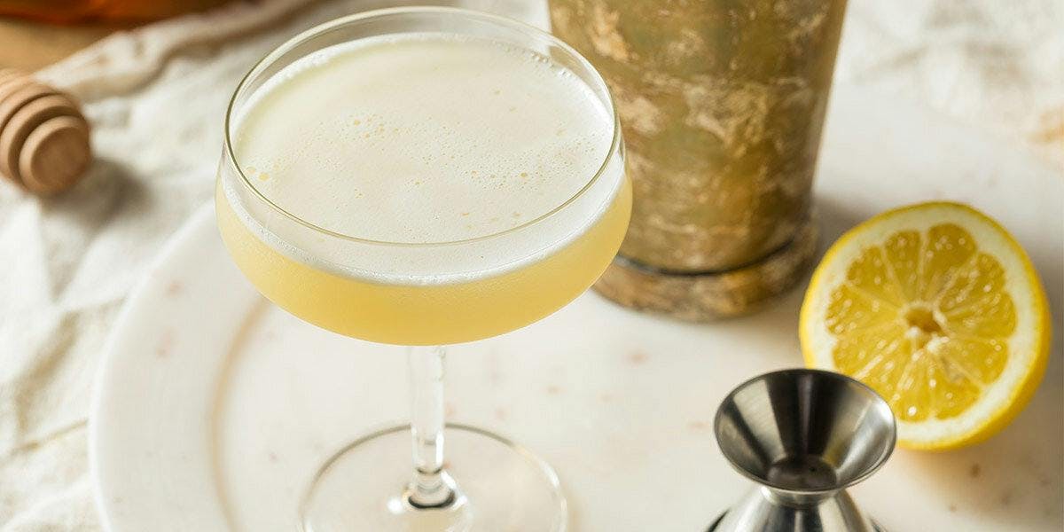 Craft Gin Club's Guide to Sour Cocktails!
