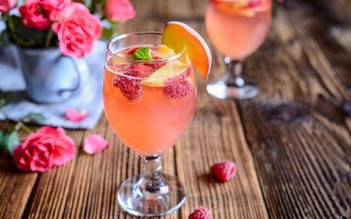 Sky Wave Gin Raspberry & Peach Mimosa