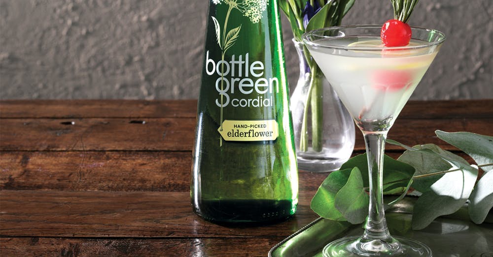 Elderflower+cocktail+bottlegreen+cordial.png