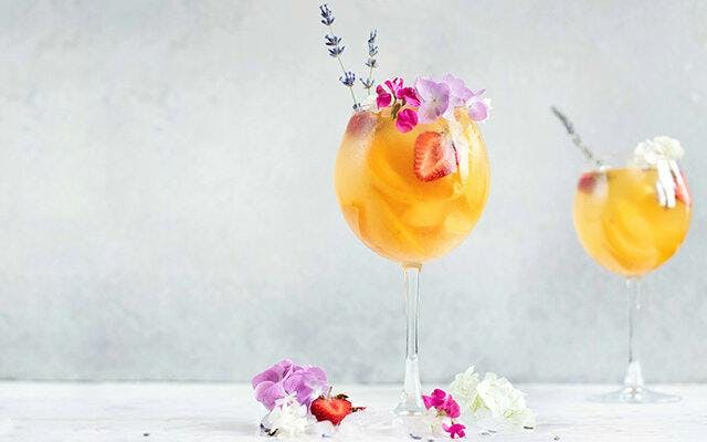 Gin peach apricot cocktail.jpg