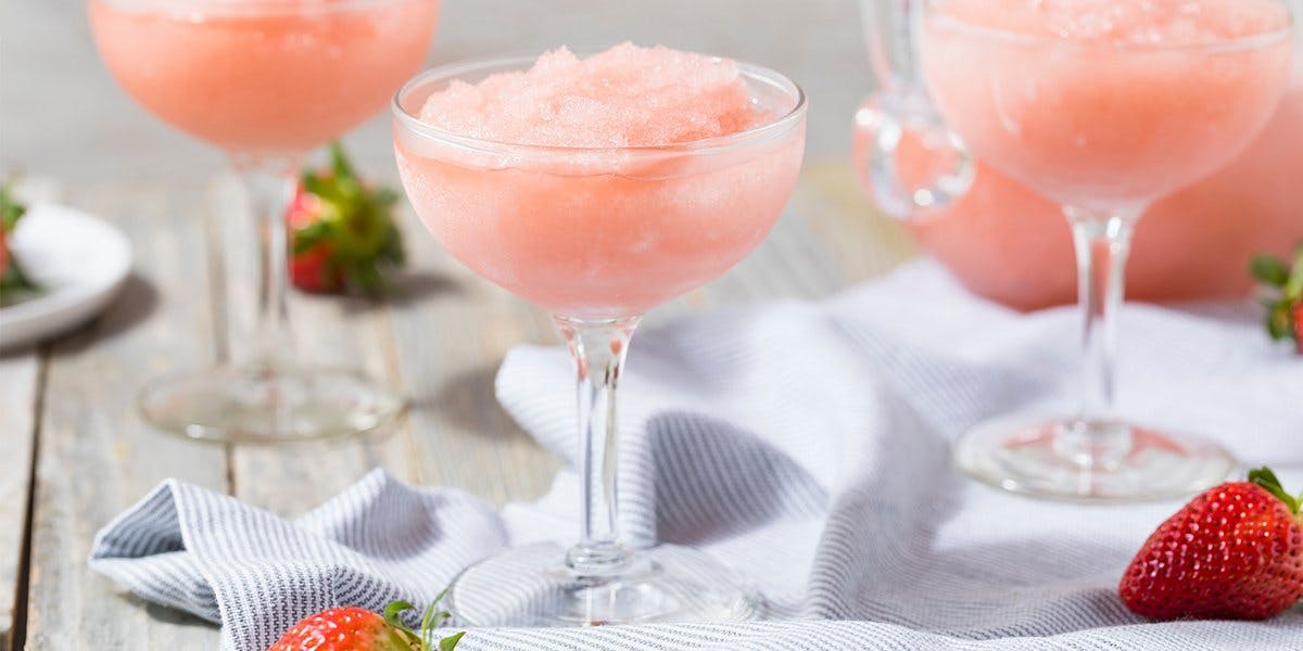 We adore this easy Frosé Gin Cocktail! It's summer in a sip 