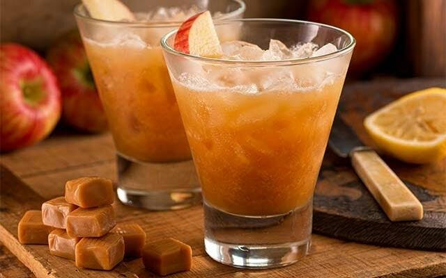 toffee-apple-gin-cocktail.jpg
