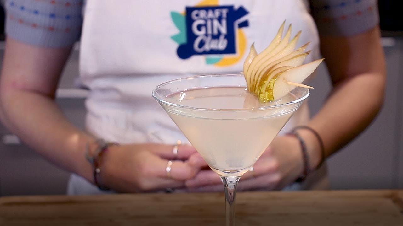 You only need three ingredients for this pear martini! 