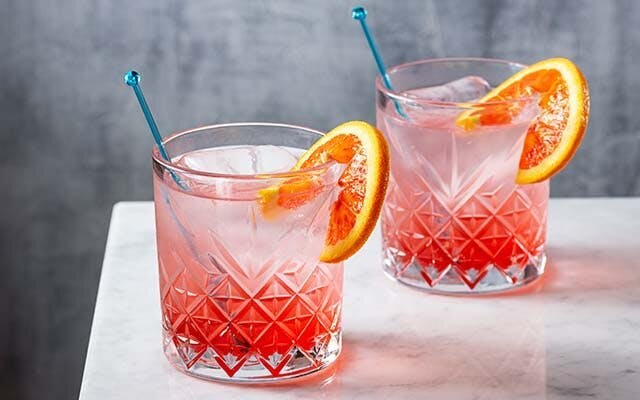 A blood orange gin and tonic is the splash of bright colour and flavour we need right now! &gt;&gt;
