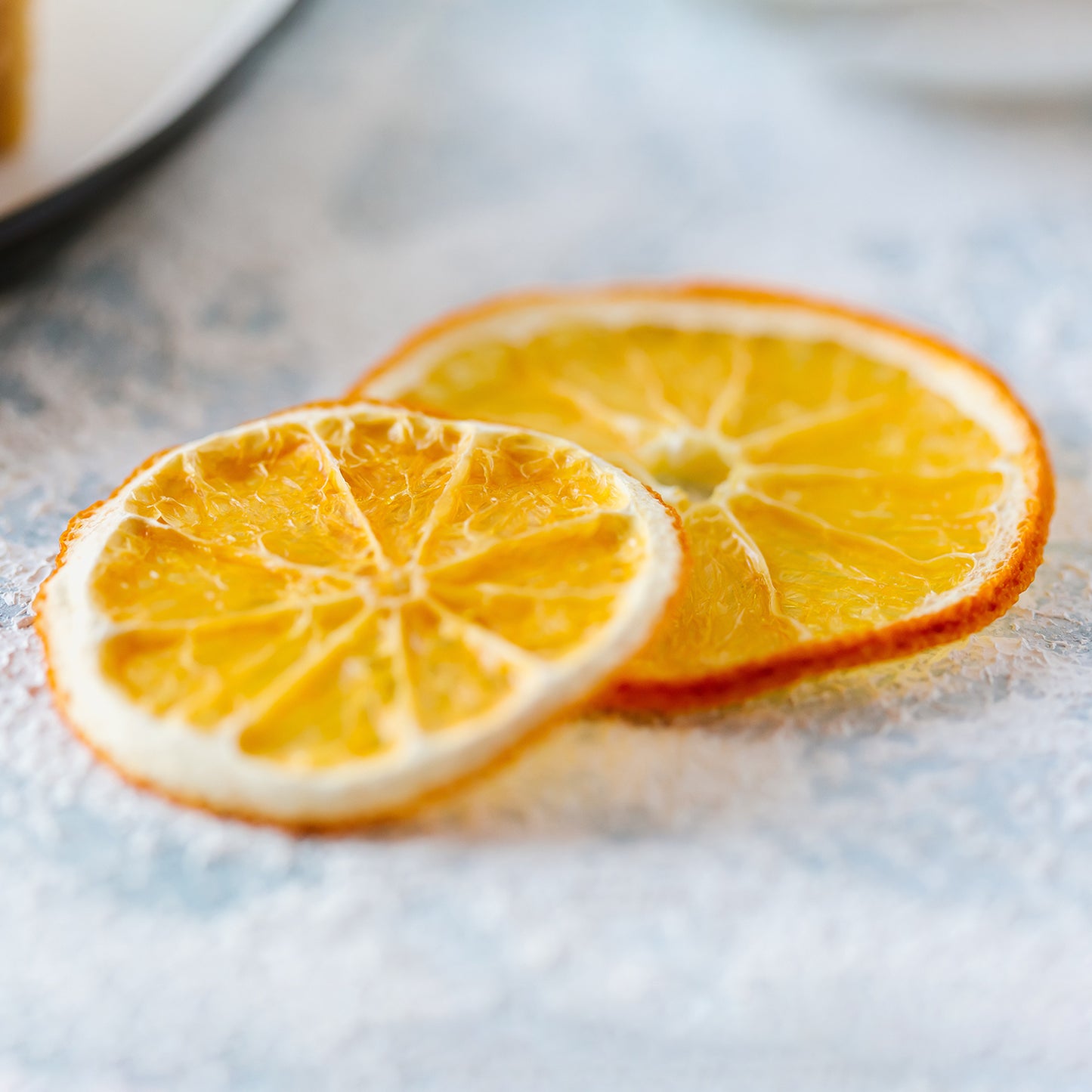 Orange  | Approx. 10g